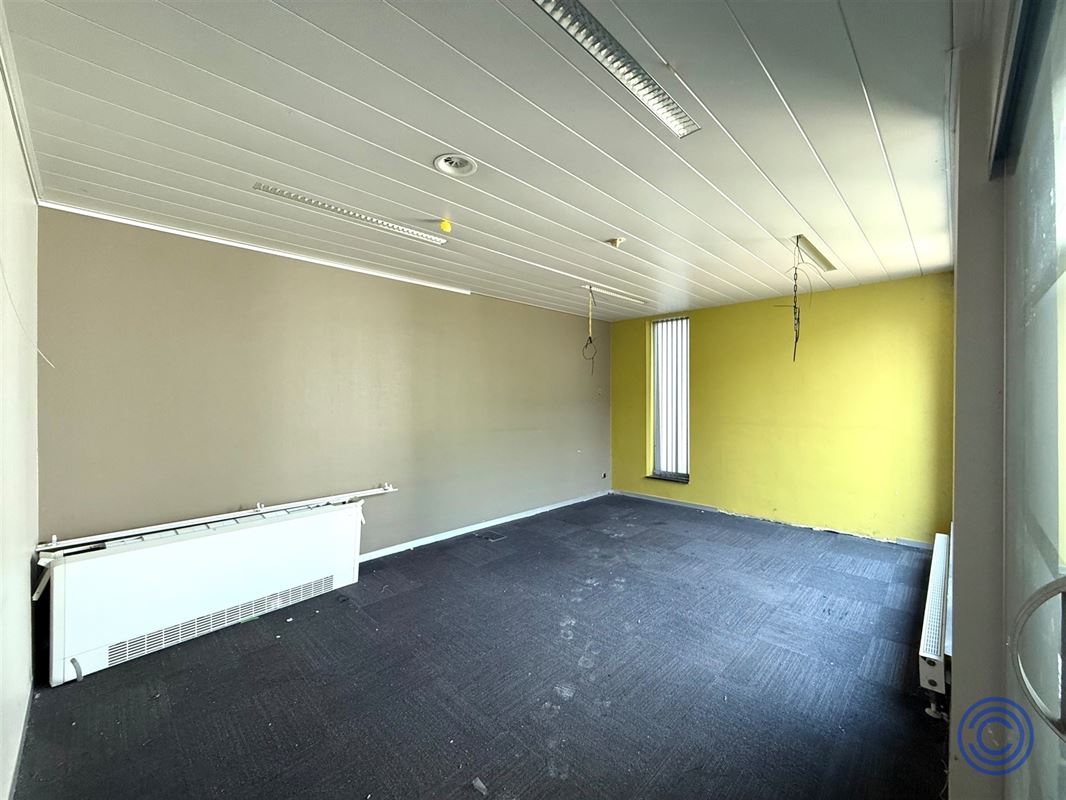 Handelspand ca. 358m² met buitenruimte! 