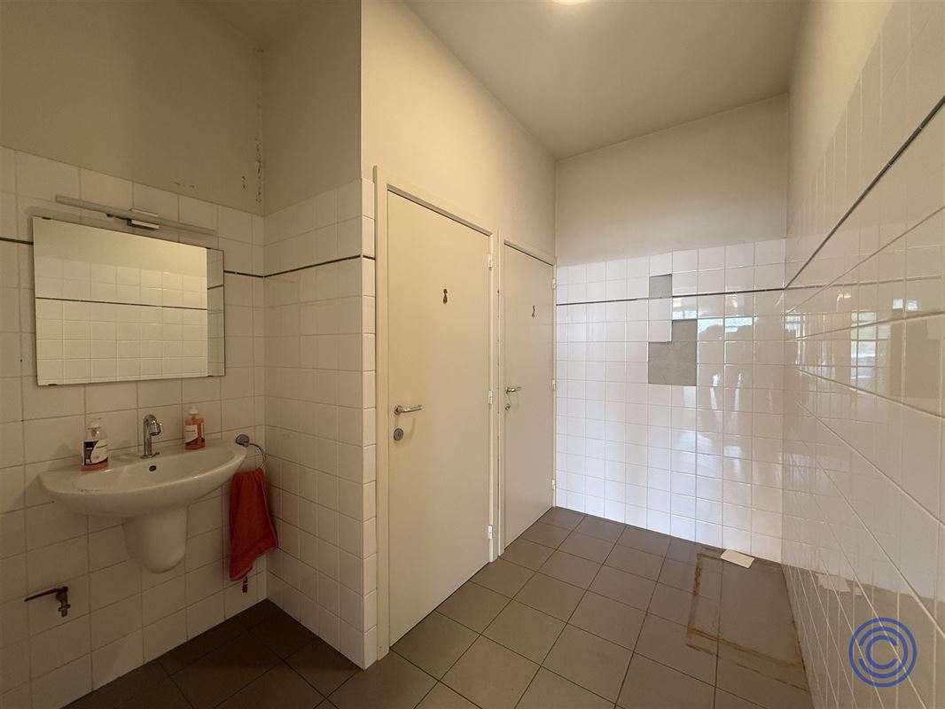 Kantoor ca. 240m² op de Noorderlaan!