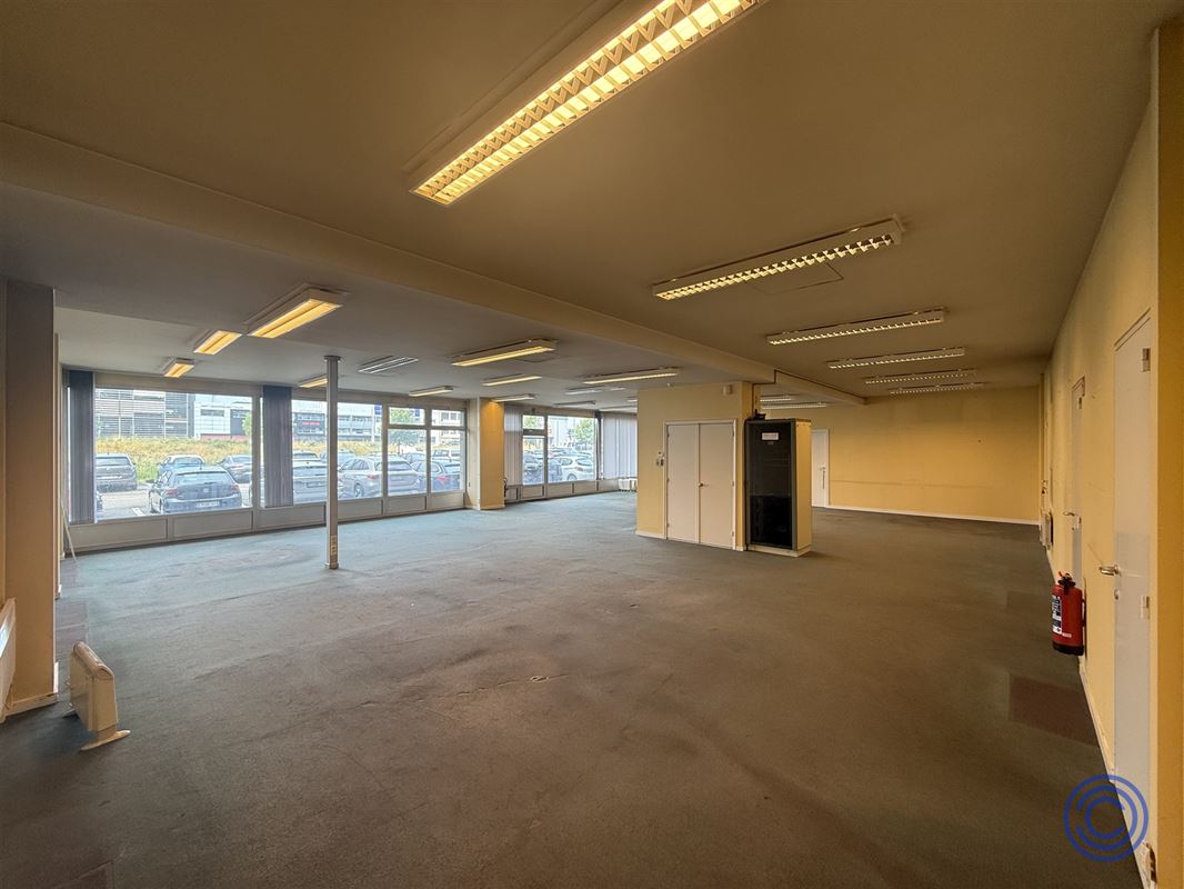 Kantoor ca. 240m² op de Noorderlaan!
