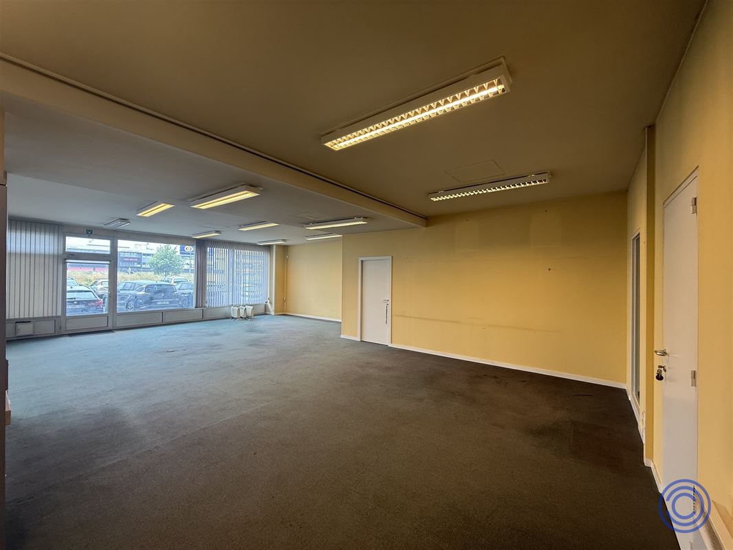 Kantoor ca. 240m² op de Noorderlaan!