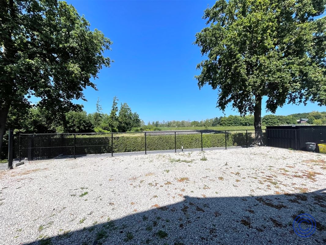 Huis met magazijn aan de Nete!