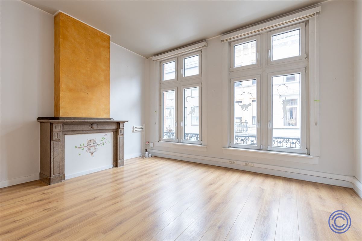 Neotraditioneel herenhuis met terras van 30m²!