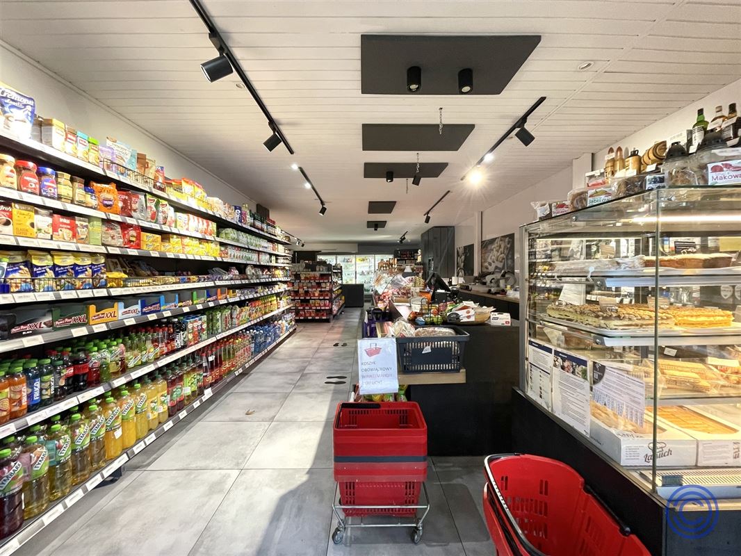 Centraal gelegen commerciële ruimte!