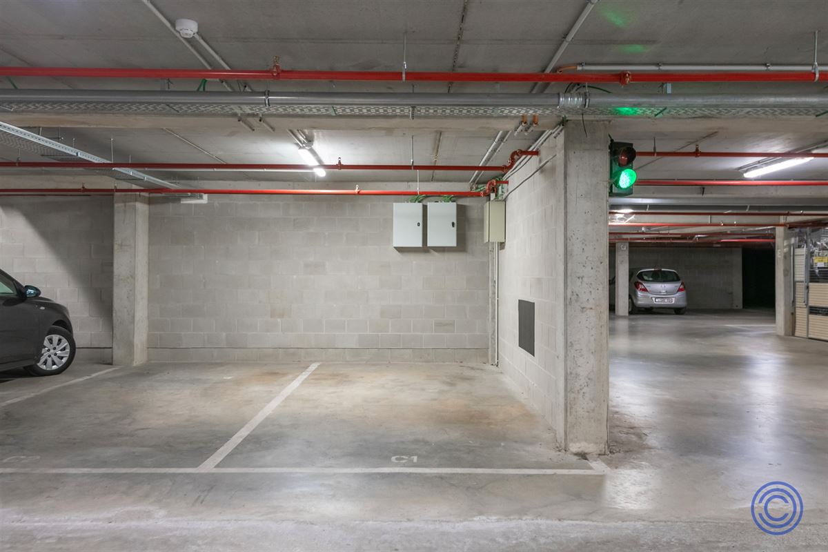 Overdekte autostaanplaats in nieuwbouwproject 'Citifyl'
