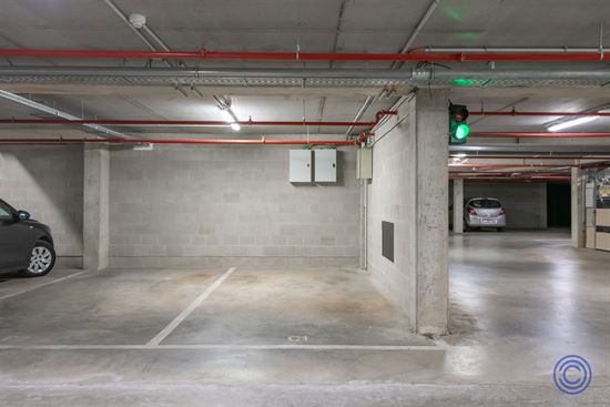 Overdekte autostaanplaats in nieuwbouwproject 'Citifyl'