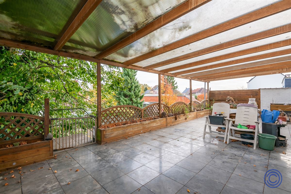 Gebouw ca. 420m² met verschillende ontwikkelingsmogelijkheden