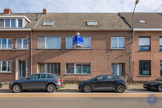 Gebouw ca. 420m² met verschillende ontwikkelingsmogelijkheden