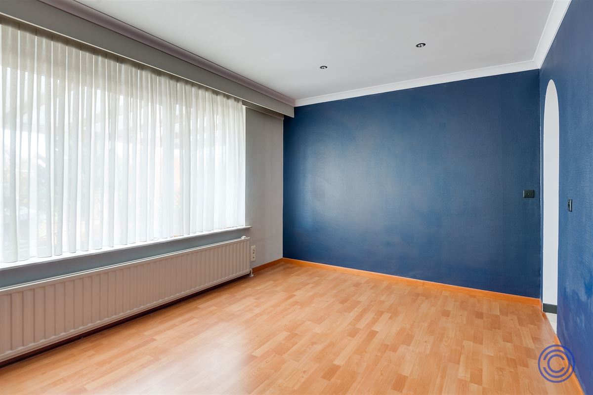 Gebouw ca. 420m² met verschillende ontwikkelingsmogelijkheden