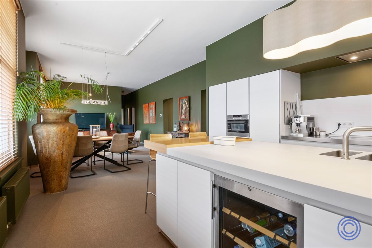Hoogwaardig afgewerkt appartement in UNIEK gebouw!
