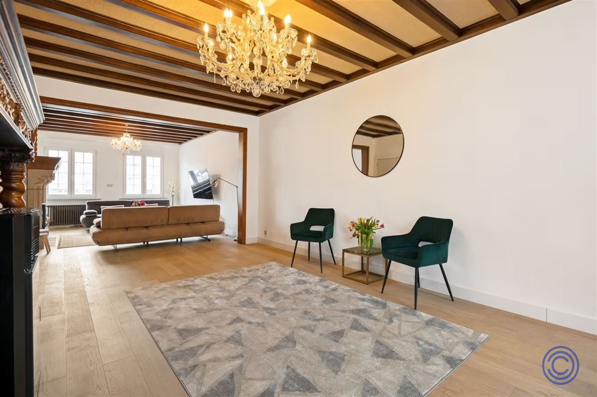 Move-in ready ground floor with 3 bedrooms + garden + double garage!