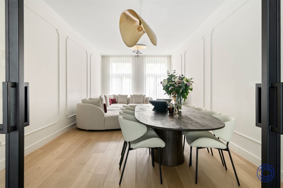 Luxurious, renovated duplex in stately mansion!