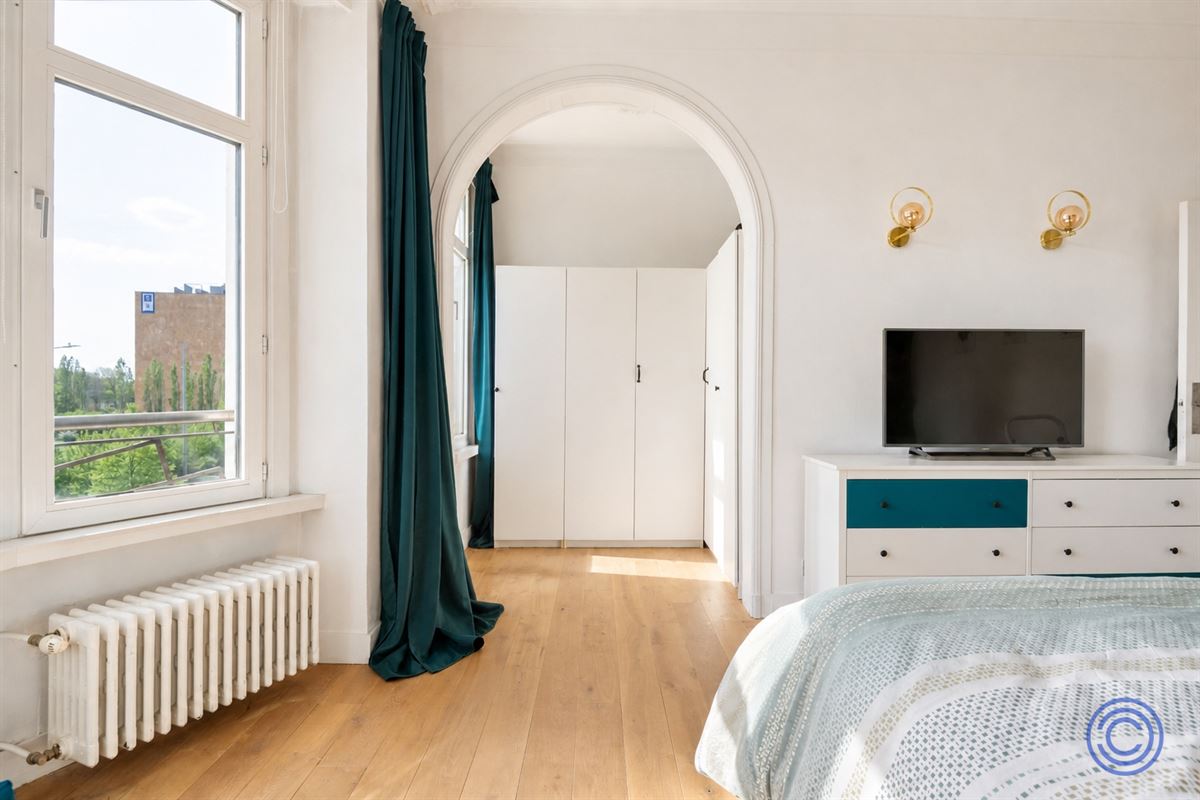Karaktervol duplexappartement met terras in hartje Zurenborg!