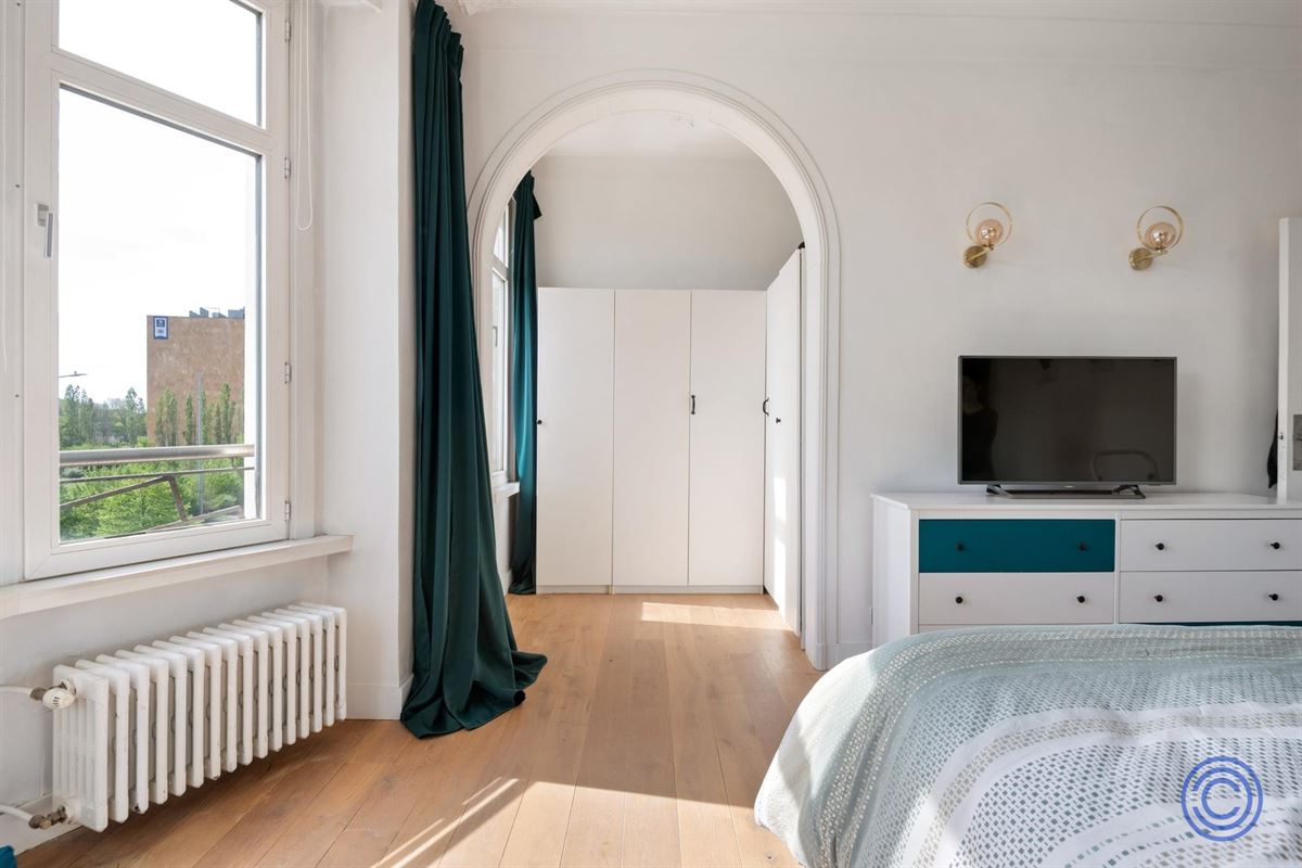 Characterful duplex apartment with terrace in the heart of Zurenborg!