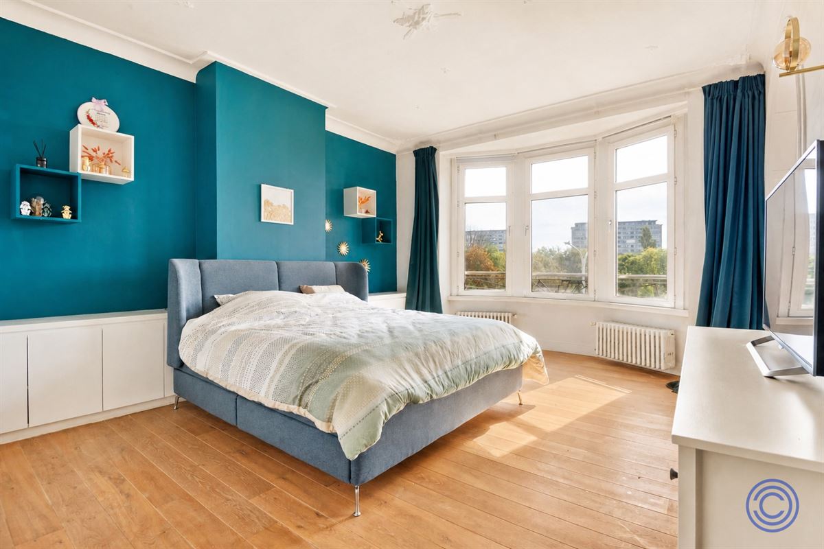 Karaktervol duplexappartement met terras in hartje Zurenborg!