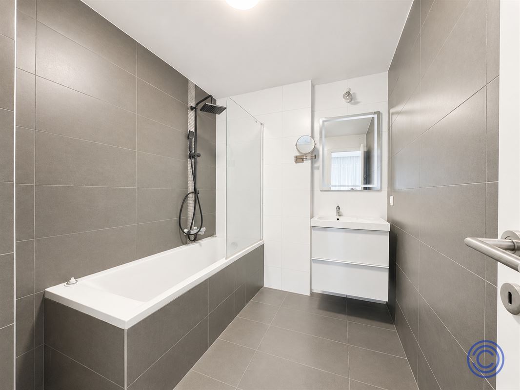Ruime duplex met 2 slaapkamers in centrum Antwerpen!