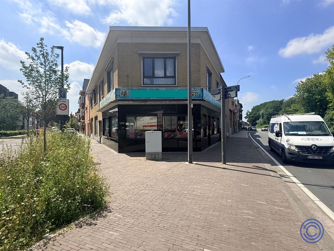 Project property with enormous potential for new construction!