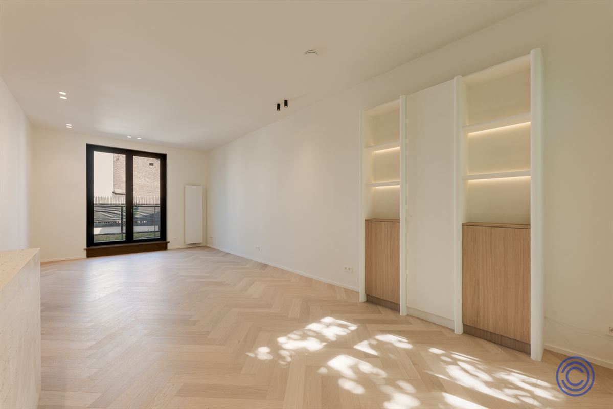 Appartement de prestige avec terrasse ensoleillée à proximité de la très prisée Marnixplaats