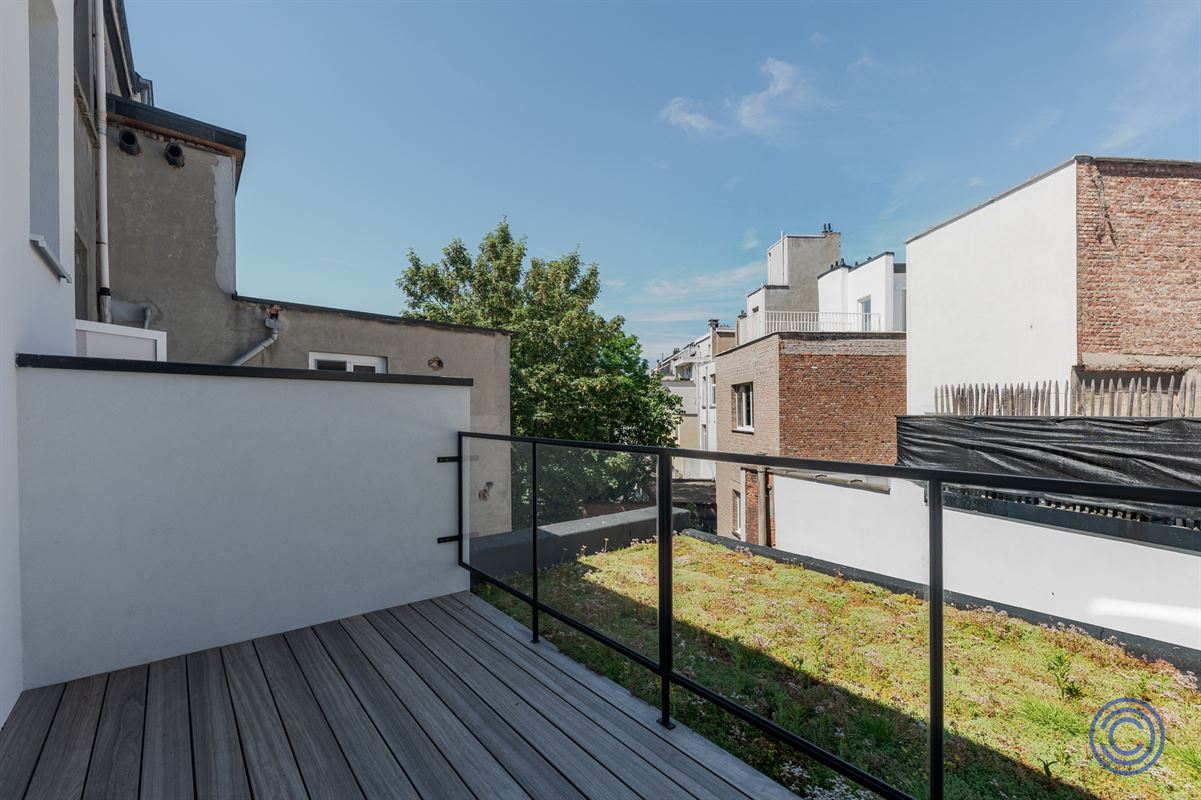 Appartement de prestige avec terrasse ensoleillée à proximité de la très prisée Marnixplaats