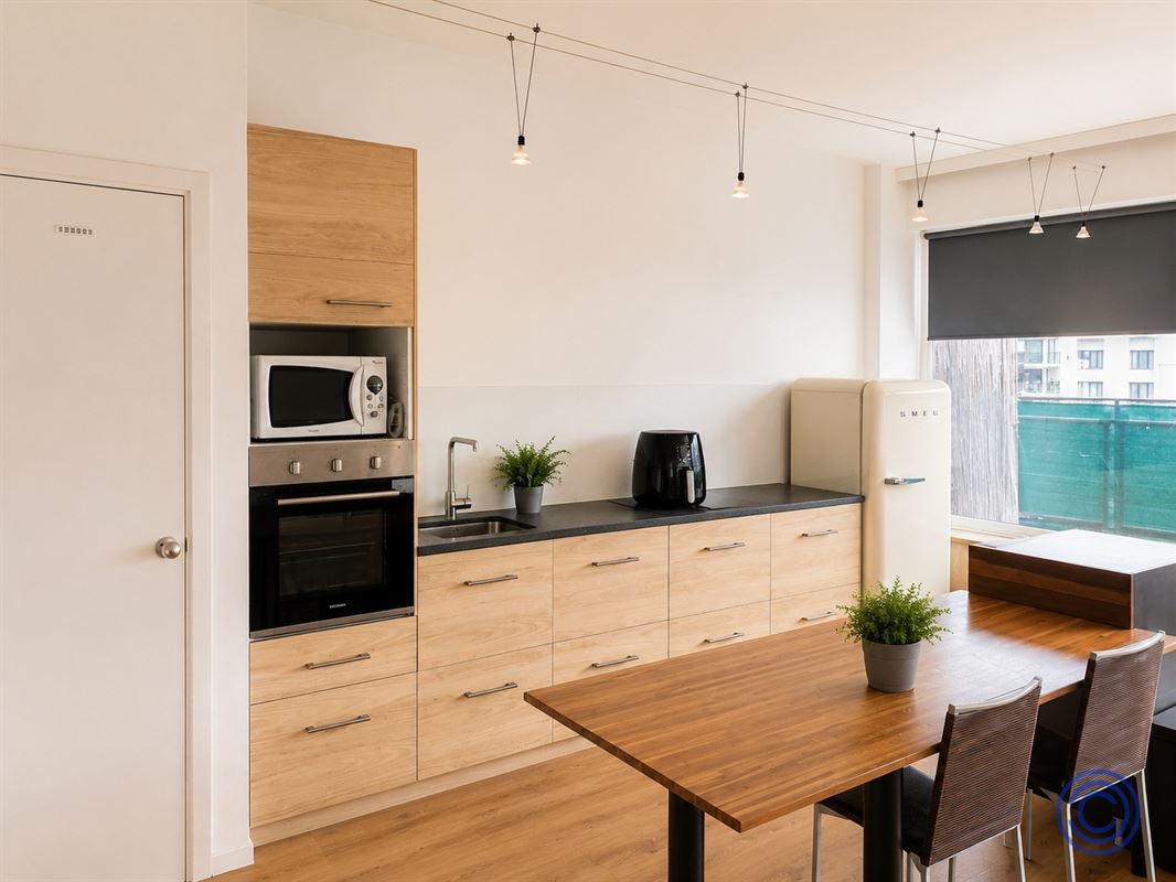 Instapklaar 1-slpk appartement met terras aan het Zuidpark
