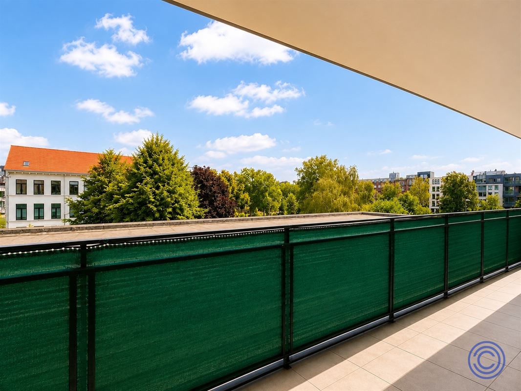 Instapklaar 1-slpk appartement met terras aan het Zuidpark