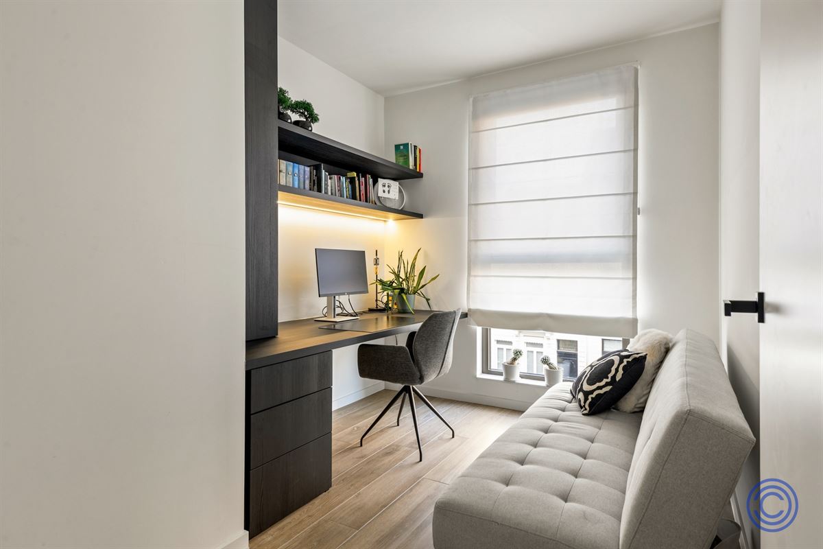 Luxuriously finished 3-bedroom BEN apartment with a terrace!