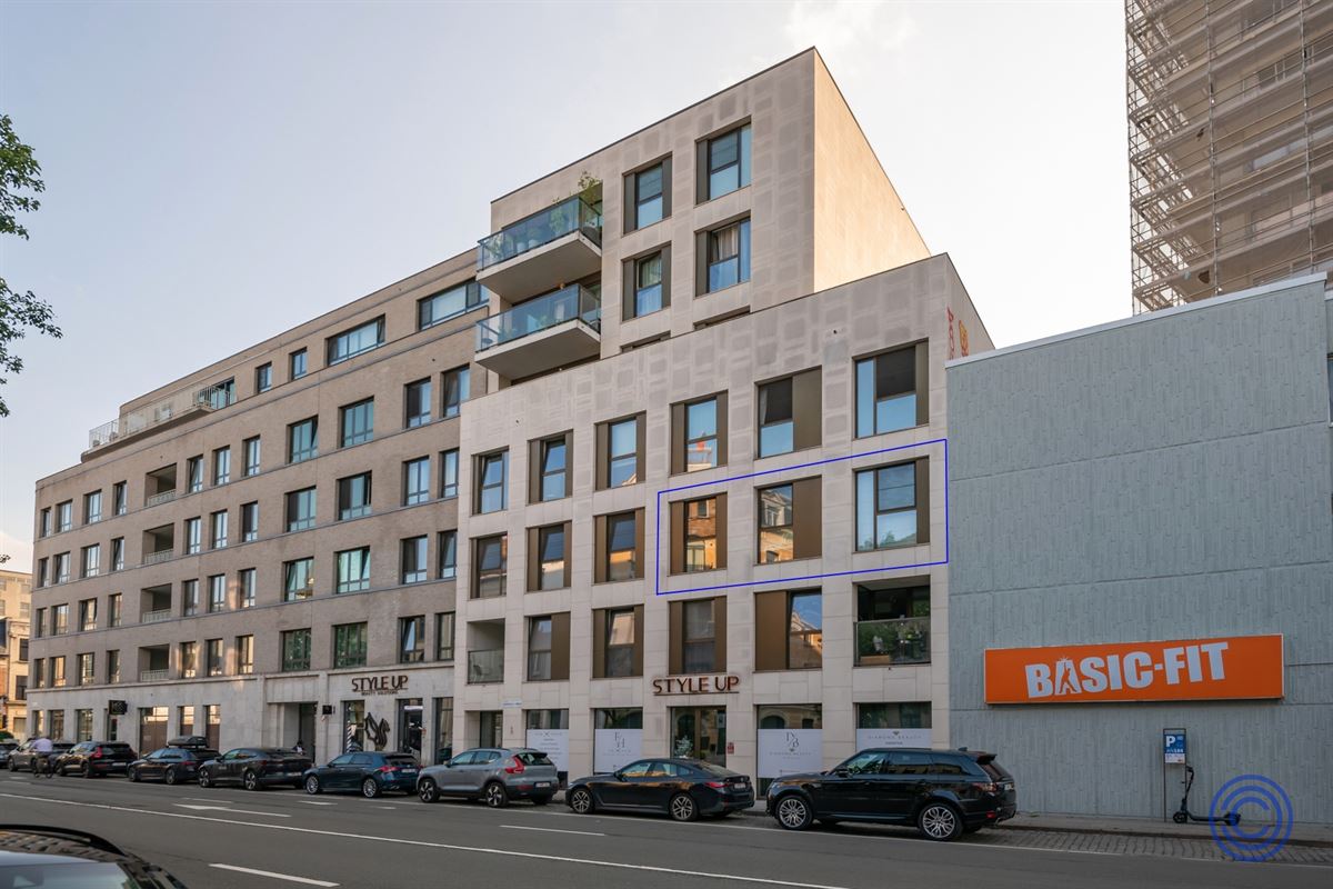 Luxuriously finished 3-bedroom BEN apartment with a terrace!
