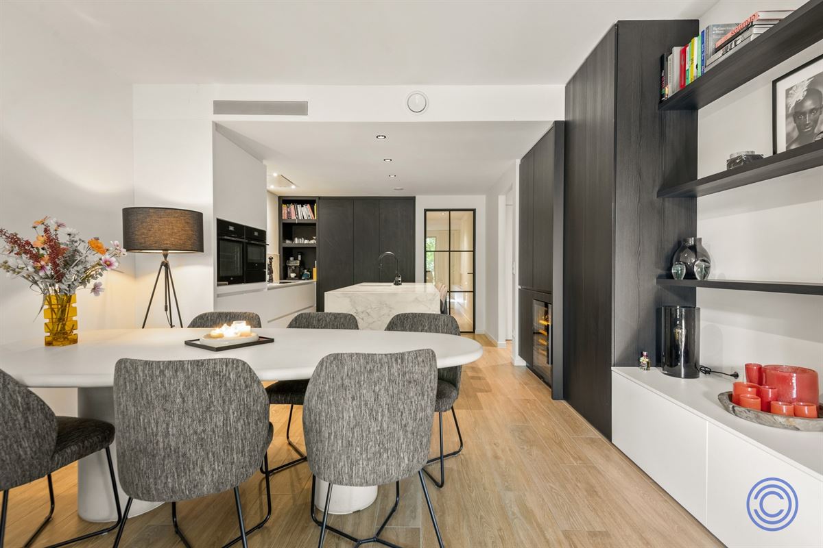 Luxuriously finished 3-bedroom BEN apartment with a terrace!