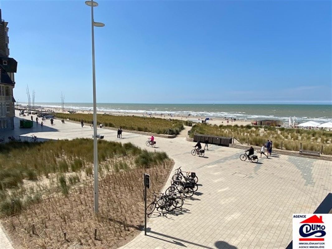 Gemeubeld appartement 2 slaapkamers met fenomenaal zeezicht!