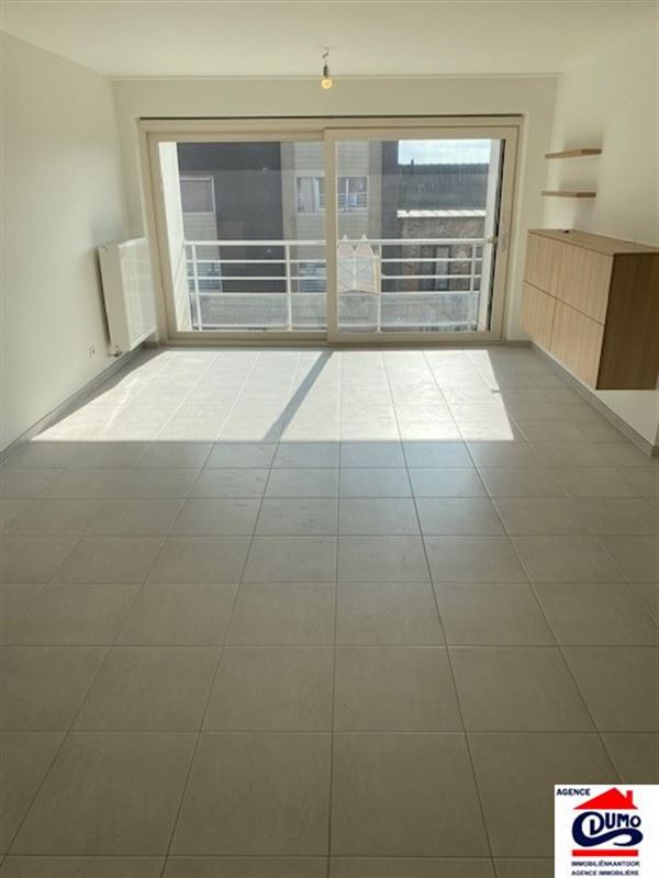 Ruim, ongemeubeld (woon)appartement met 2 slaapkamers