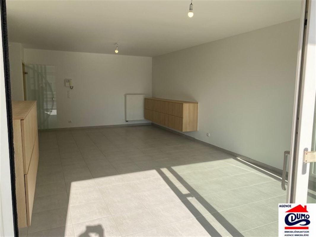 Ruim, ongemeubeld (woon)appartement met 2 slaapkamers