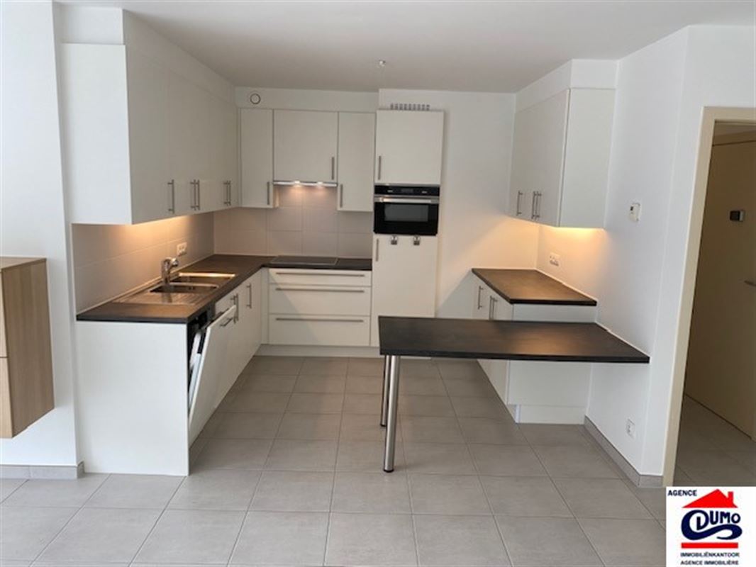 Ruim, ongemeubeld (woon)appartement met 2 slaapkamers