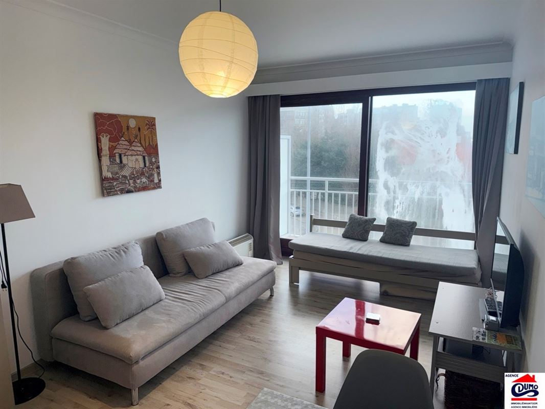 Studio meublé avec rangement en sous-sol