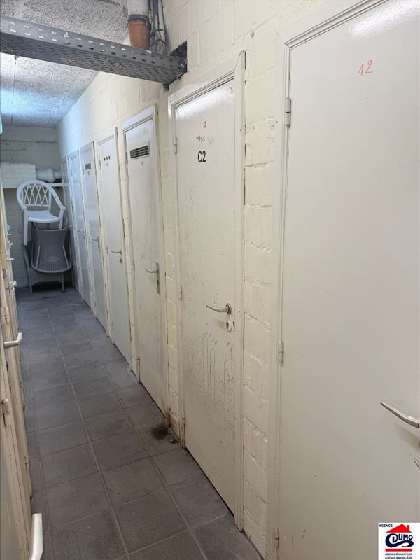 Studio meublé avec rangement en sous-sol