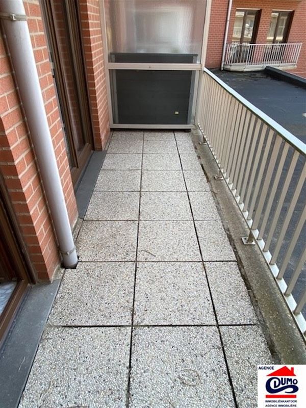 Zonnig gelegen appartement met 2 slaapkamers en private kelderberging