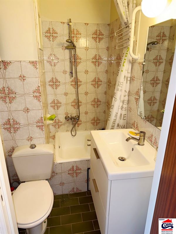 Goed ingerichte studio met zicht op het hinterland