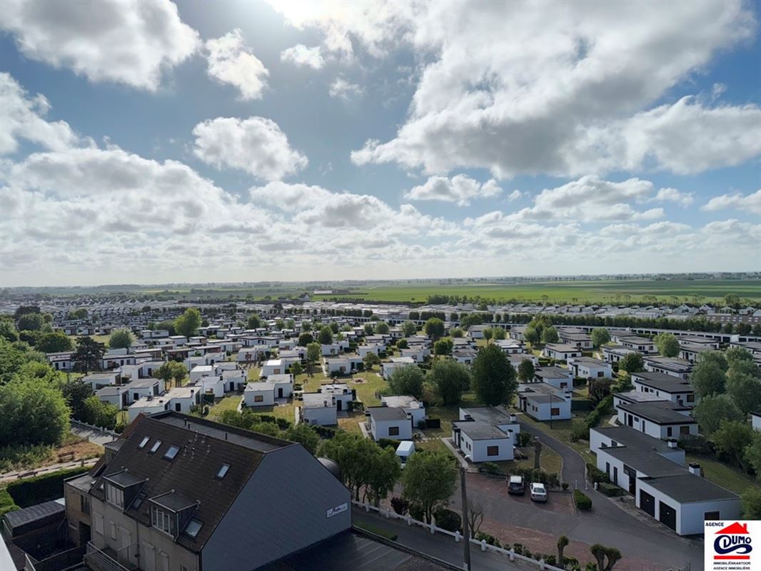 Goed ingerichte studio met zicht op het hinterland