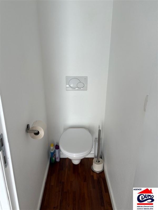 Maison non meublée avec 2 chambres à coucher et place de parking