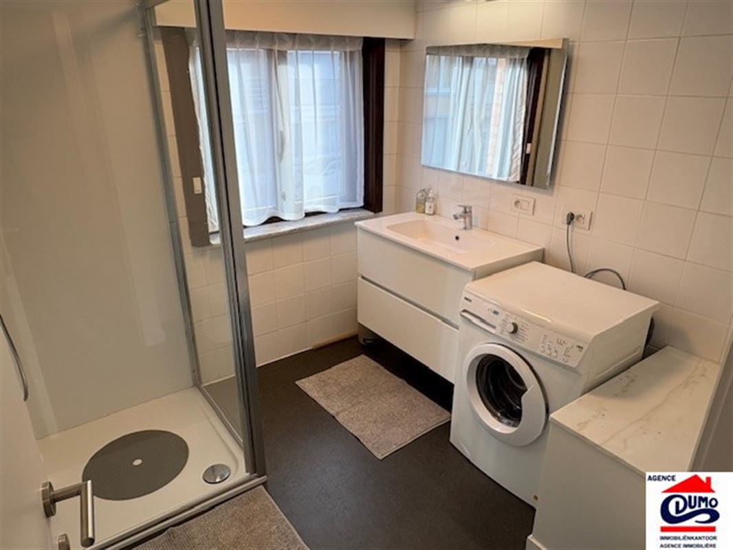 Maison non meublée avec 2 chambres à coucher et place de parking