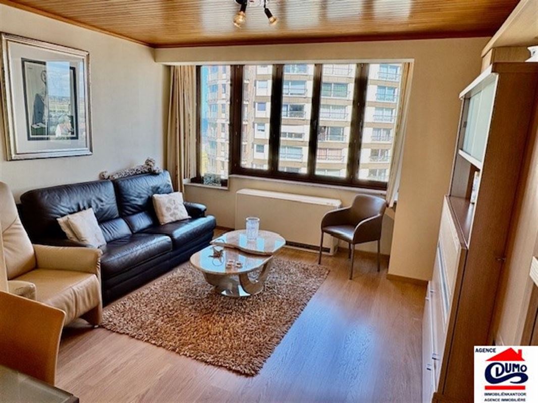 Piekfijn ingericht appartement met 1 slaapkamer met zeezicht en private garage op wandelafstand