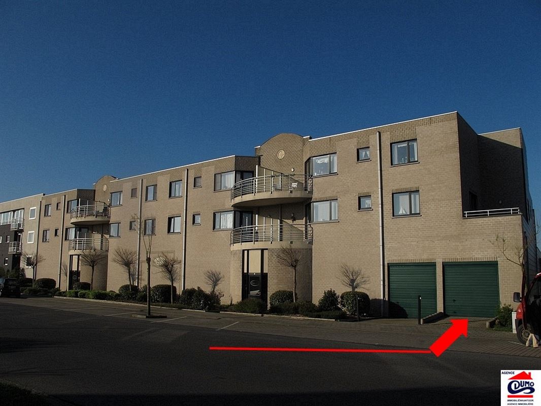 Garage privé fermé à proximité du centre de Westende.