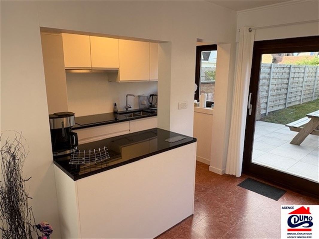 Maison non meublée avec 2 chambres à coucher et place de parking