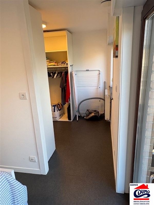 Maison non meublée avec 2 chambres à coucher et place de parking