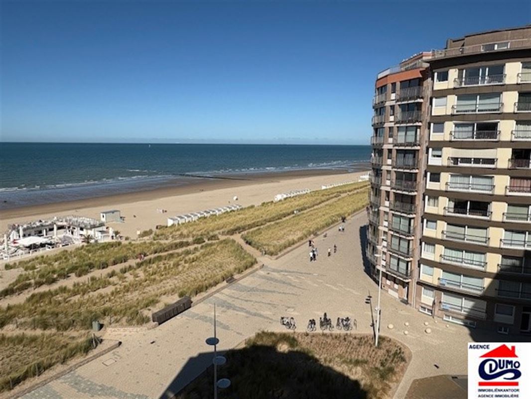 Piekfijn ingericht appartement met 1 slaapkamer met zeezicht en private garage op wandelafstand