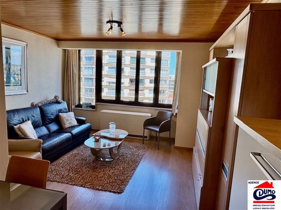 Piekfijn ingericht appartement met 1 slaapkamer met zeezicht en private garage op wandelafstand