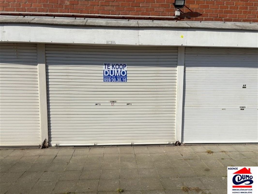 Coffre de garage verrouillé en toute sécurité à Westend