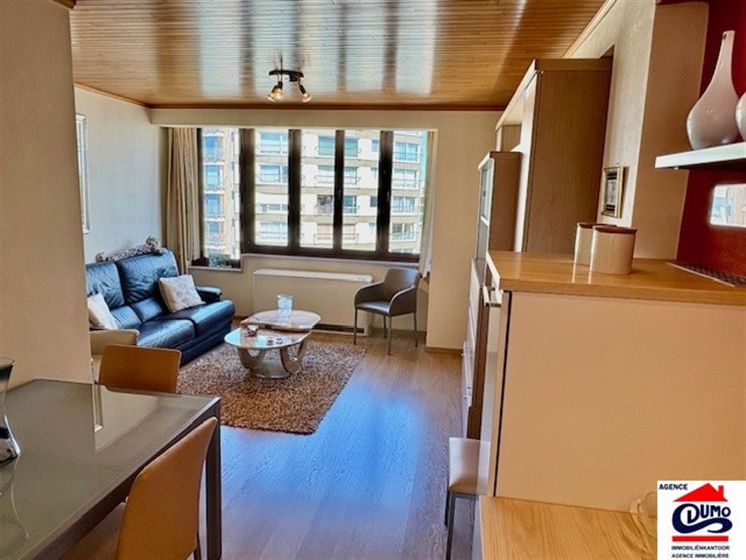 Piekfijn ingericht appartement met 1 slaapkamer met zeezicht en private garage op wandelafstand