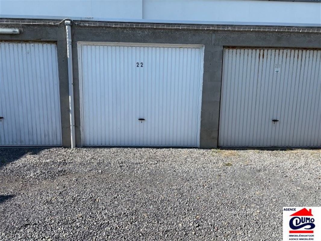 Piekfijn ingericht appartement met 1 slaapkamer met zeezicht en private garage op wandelafstand