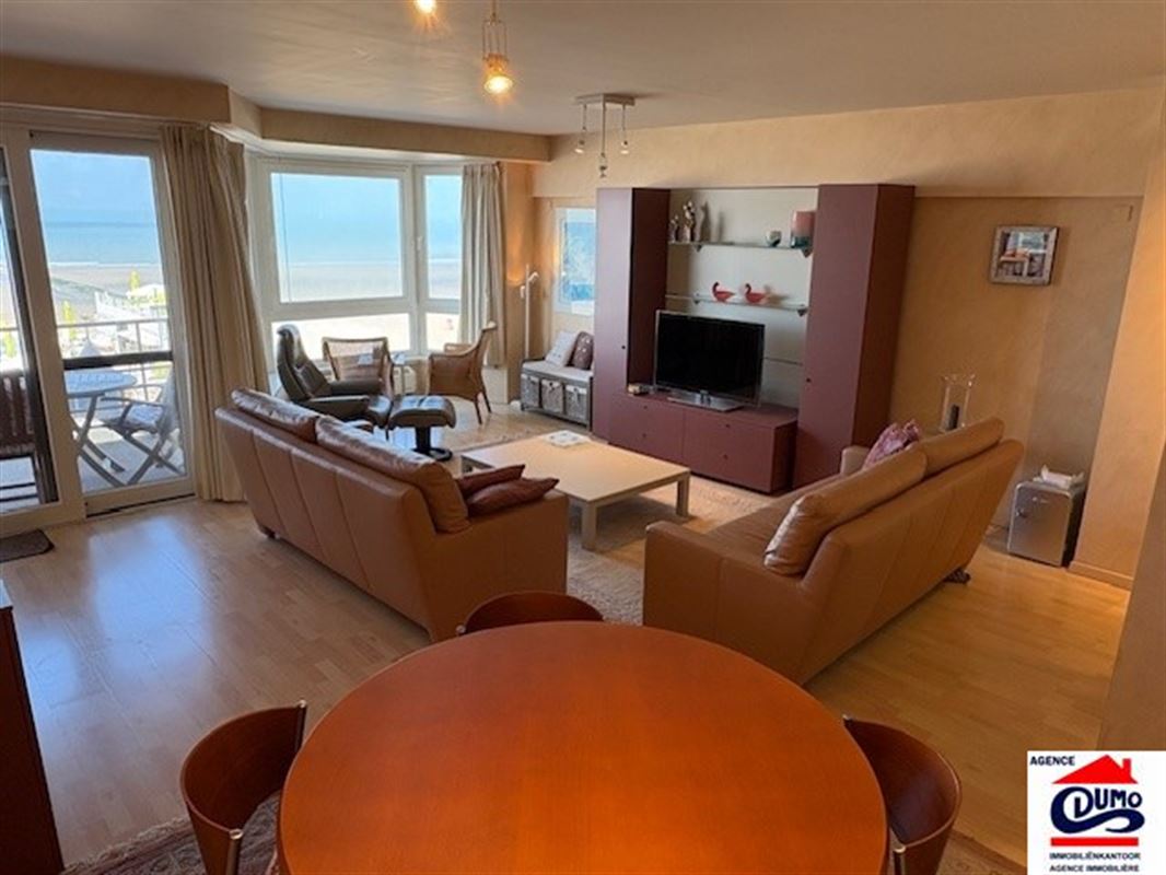 Fantastique appartement de 3 chambres à coucher sur le front de mer.