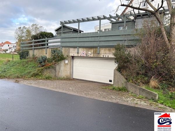 Boxe de garage privé