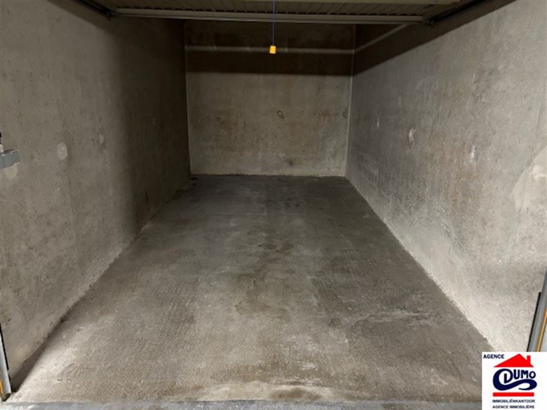 Goed gelegen afgesloten garagebox te Westende